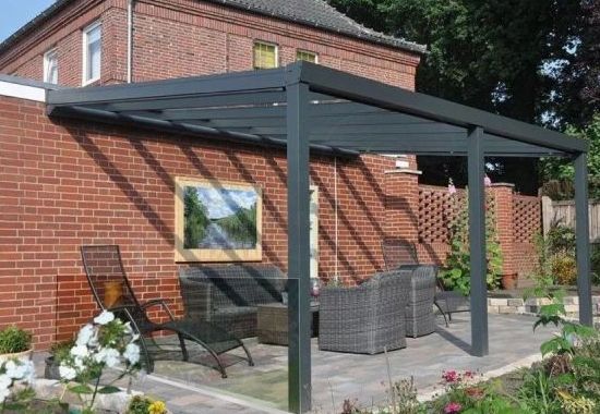 Czym można zabudować boki tarasu? Tymczasowe i stałe osłony